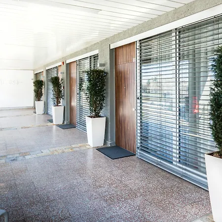 Adresa Bed & Breakfast Belgrade