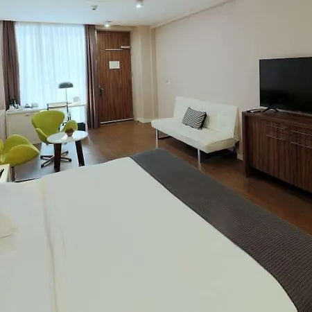 أدريسا سويتس 4*